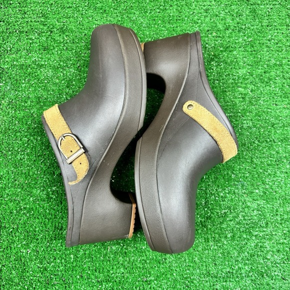 Crocs Signature Cobbler Clogs Brown Slip On Heels Dual Comfort Shoes Women's 7 - Picture 15 of 16
